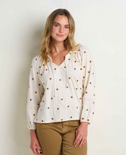msg:Savanna is 5'9 ½" and is wearing a size small.