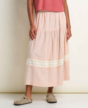 msg:Haylie is 5'8" and is wearing a size small.