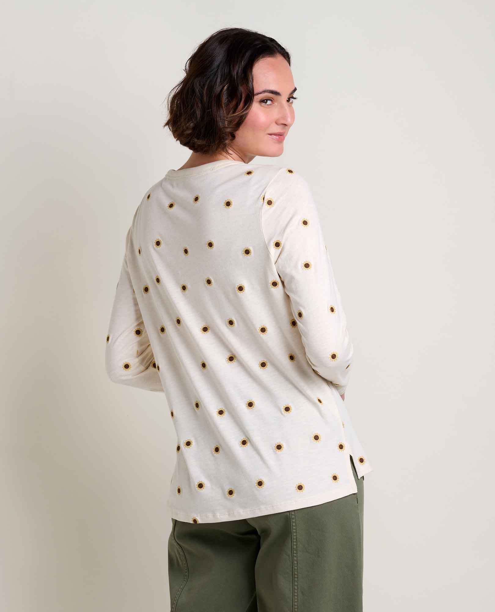 T1000054-Salt_Sunflower_Embroidery-2.jpg