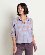 msg:Logan is 5'9 ½" and is wearing a size small.
