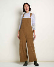 msg:Logan is 5'9 ½" and is wearing a size small.