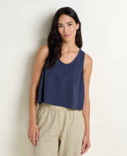 msg:Collette is 5'9 ½" and is wearing a size small.