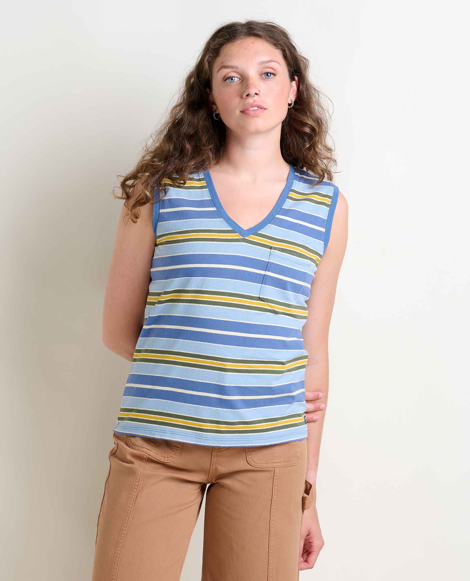 msg:Chloe is 5'10" and is wearing a size Small.