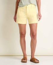 msg:Logan is 5'9 ½" and is wearing a size 6.