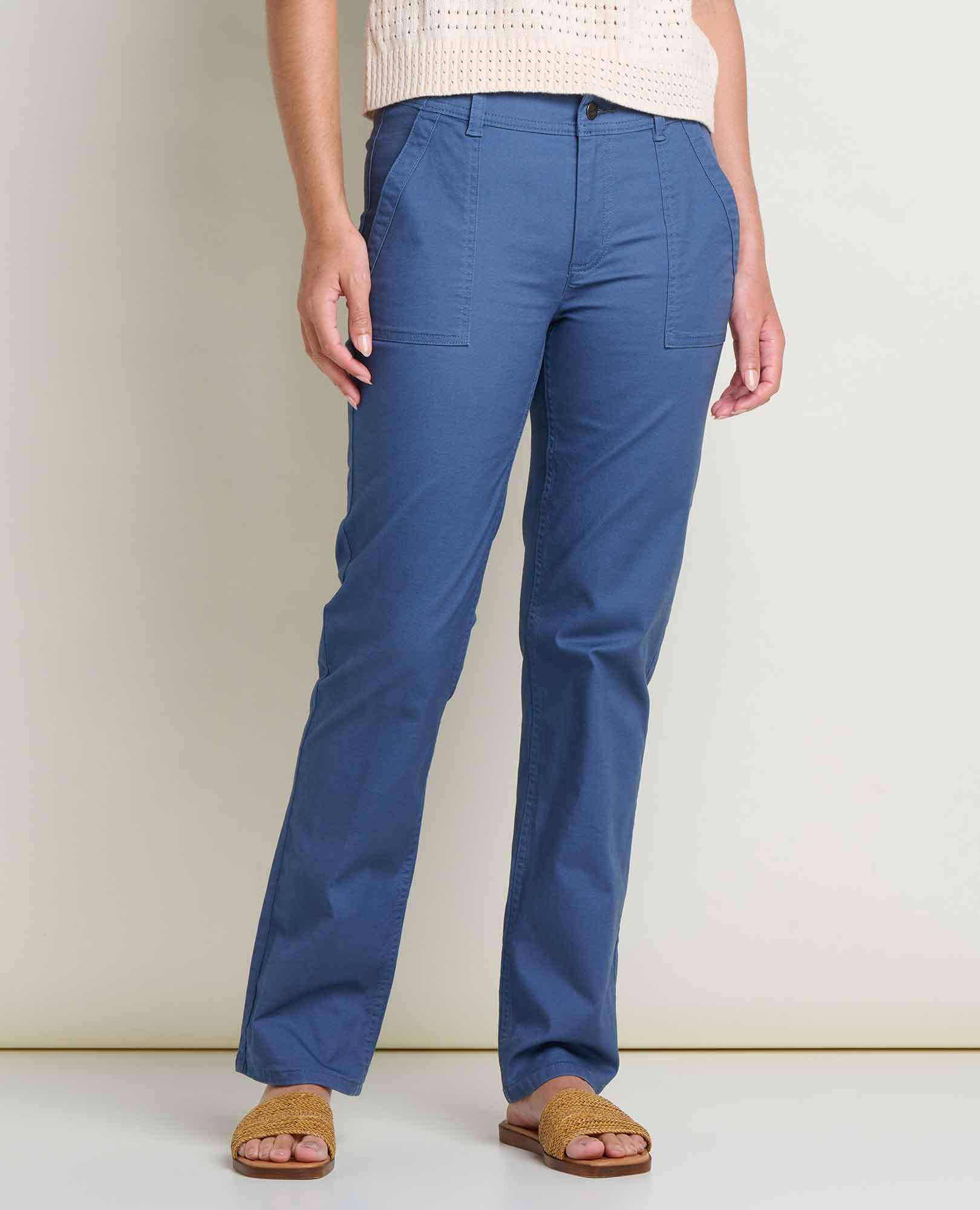 msg:Rayana is 5'9" and is wearing a size 6.