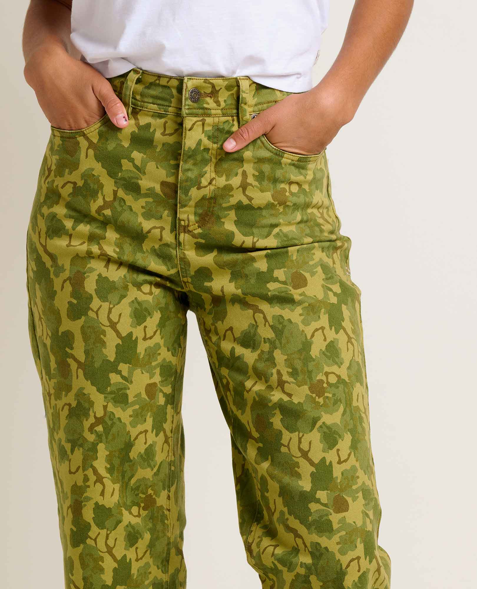 Women's Balsam Cutoff Jean