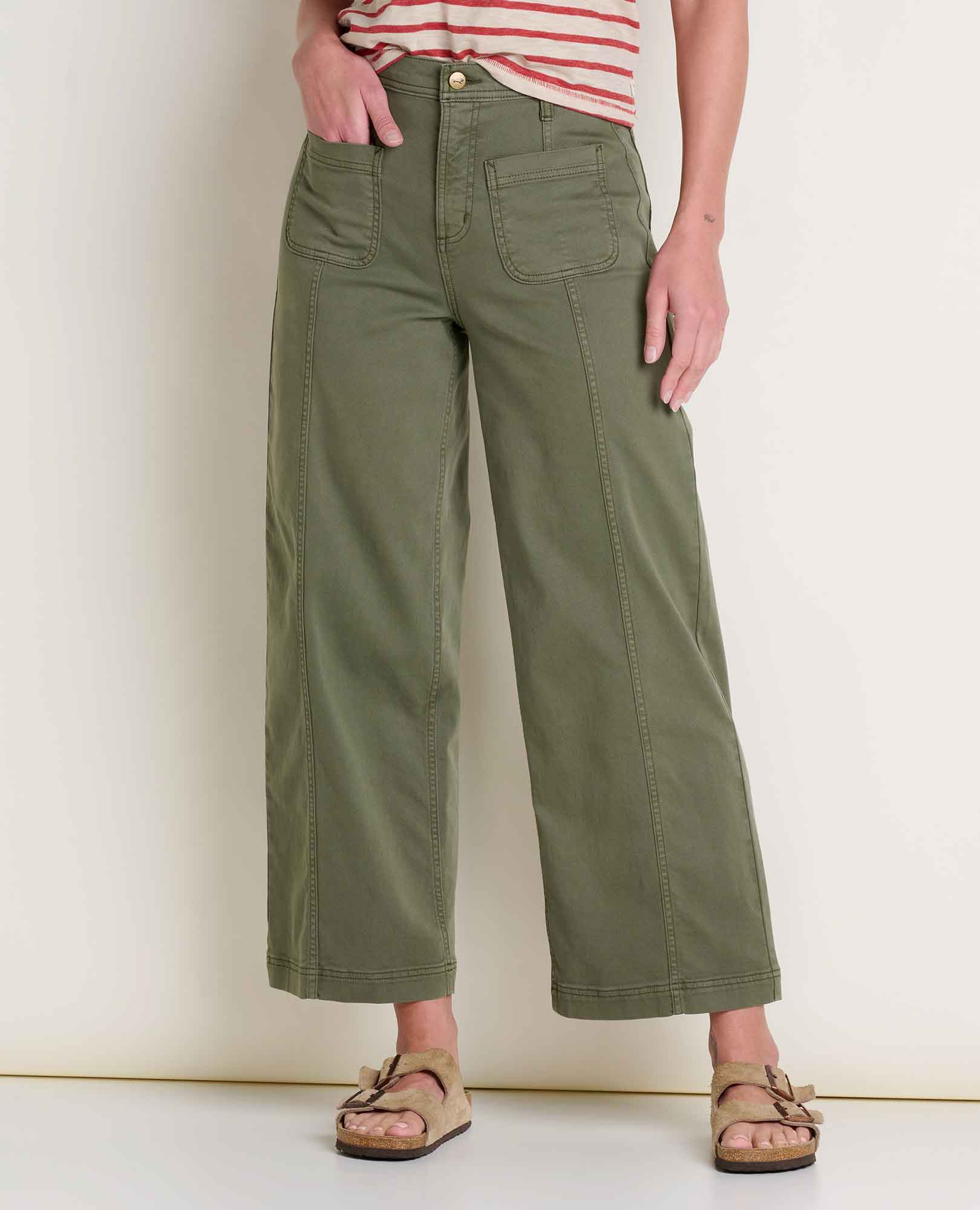 msg:Logan is 5'9 ½" and is wearing a size 6.