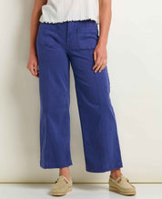 msg:Savanna is 5'9 ½" and is wearing a size 6.