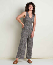 msg:Rayana is 5'9" and is wearing a size small.