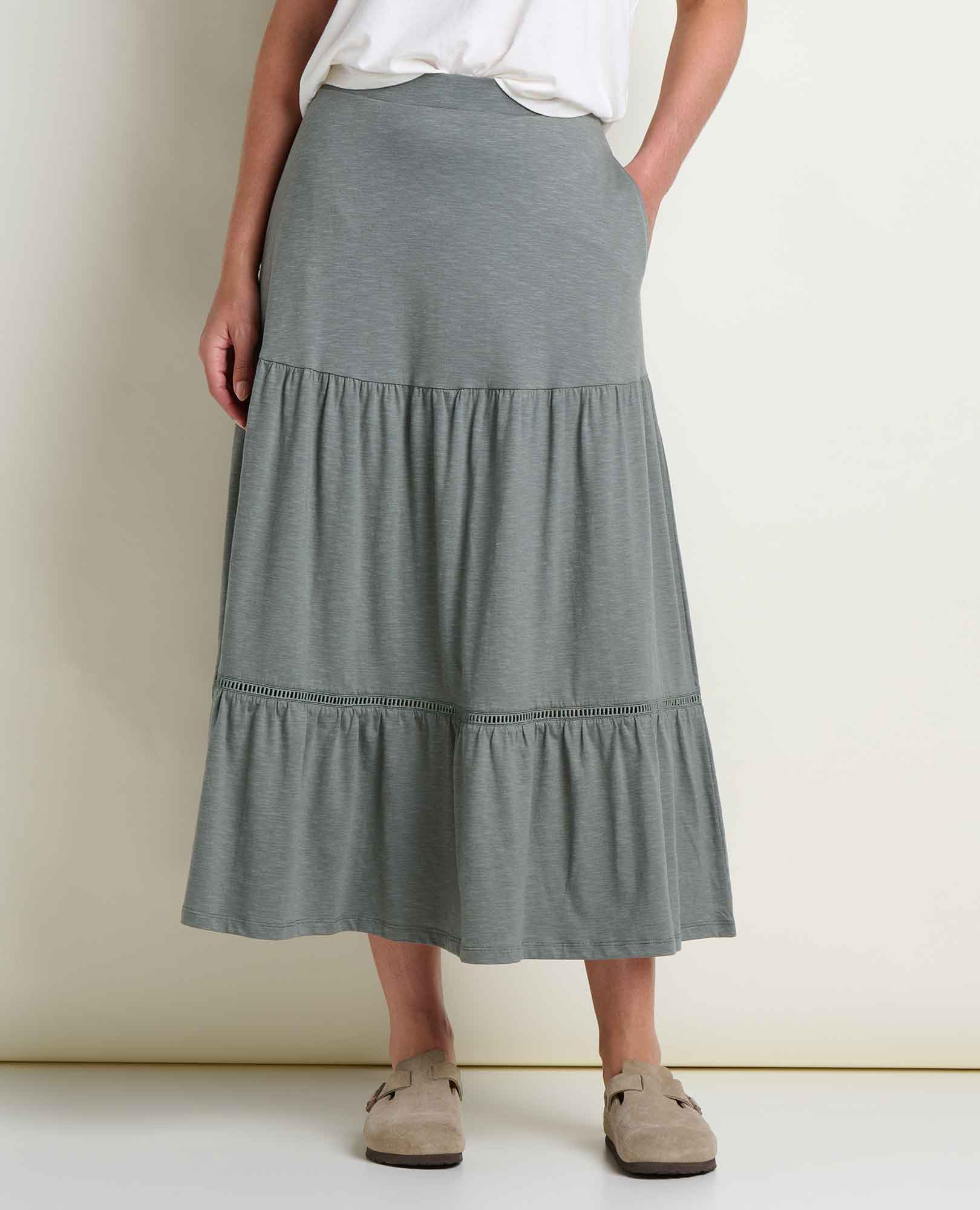 msg:Rayana is 5'9" and is wearing a size small.