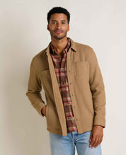 msg:Adom is 6'2" and is wearing a size medium.