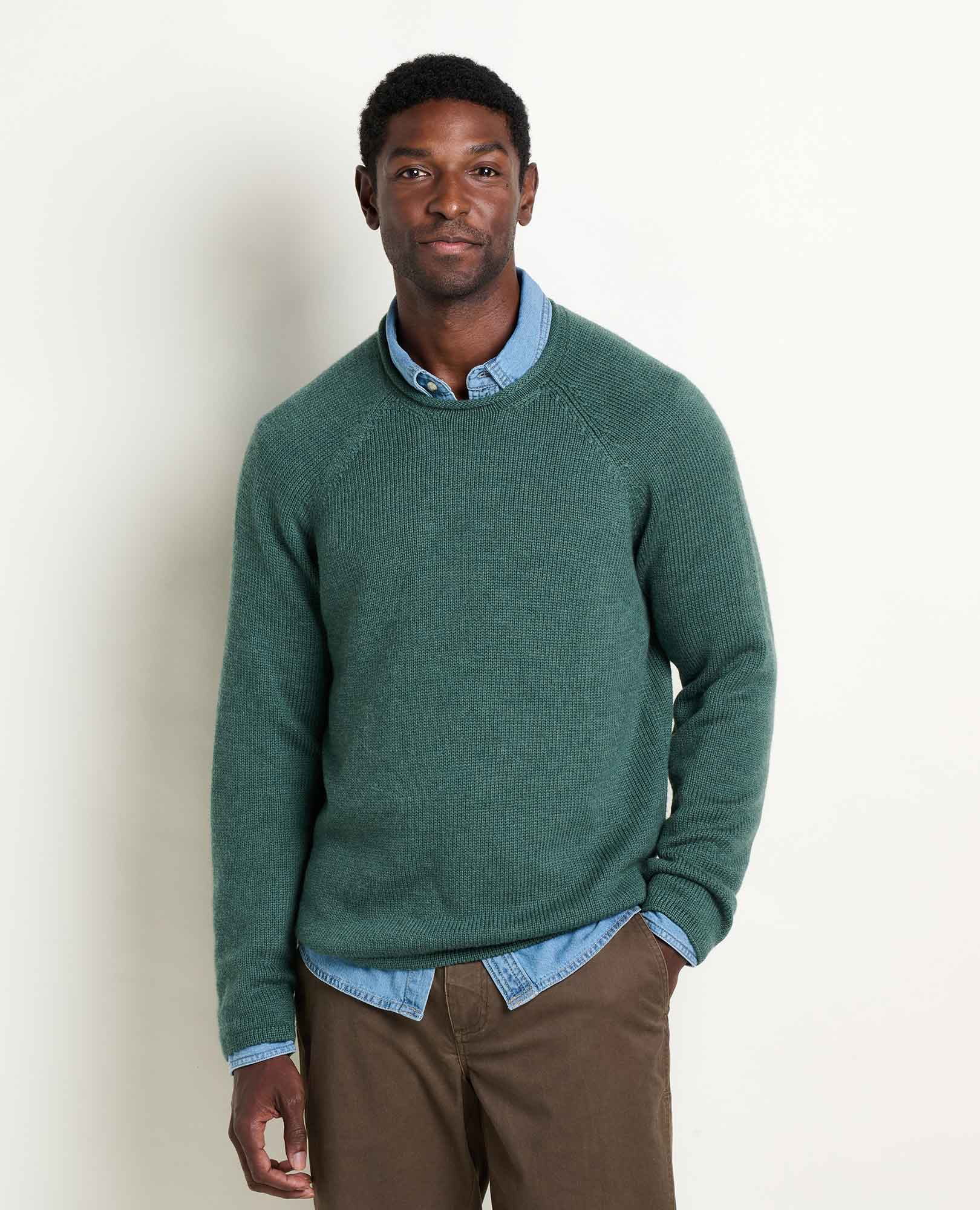 msg:Jamal is 6'2" and is wearing a size medium.