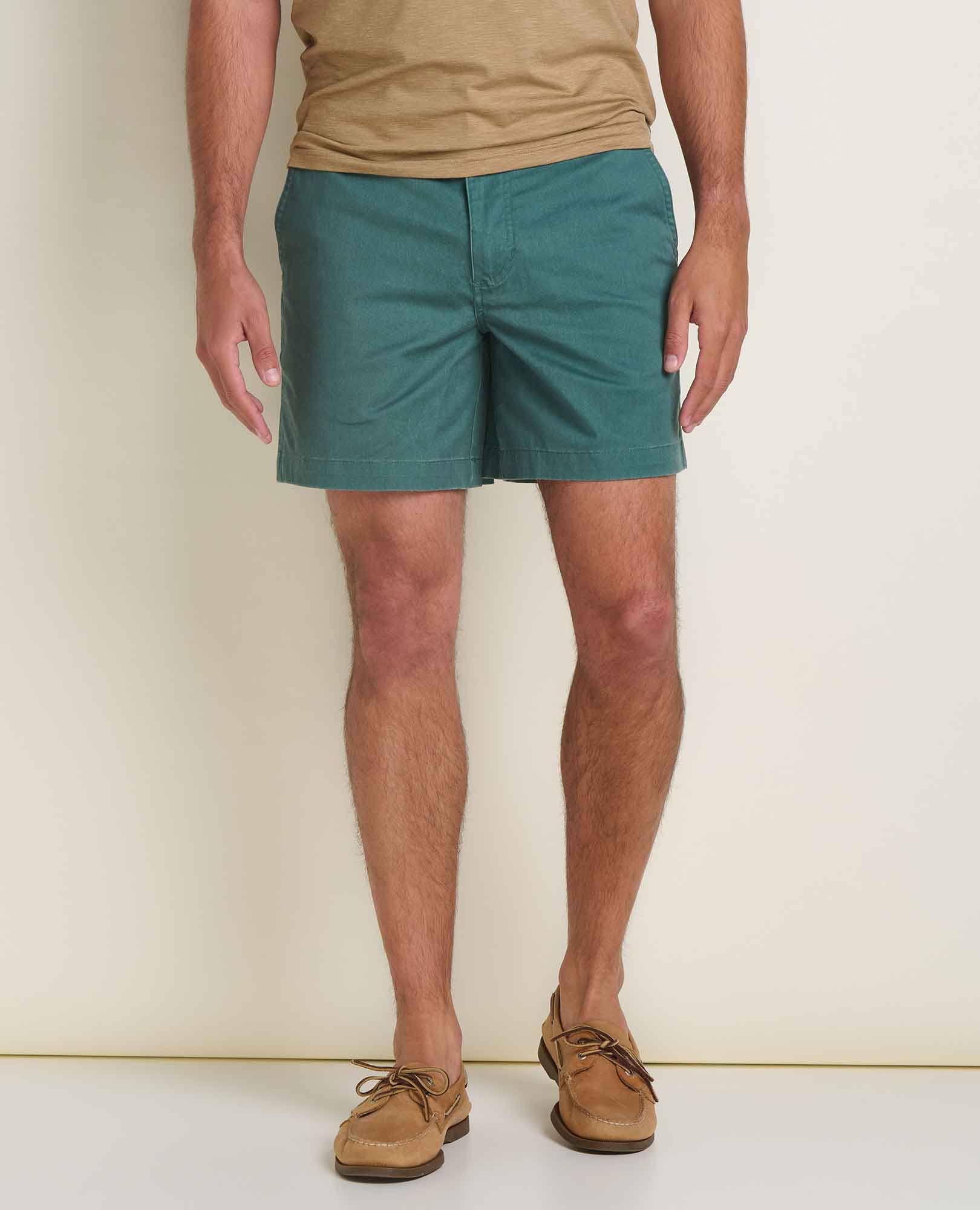 msg:Dale is 6'2" and is wearing a size 32.