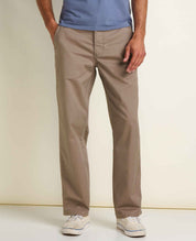 msg:Anderson is 6'2" and is wearing a size 32X32.