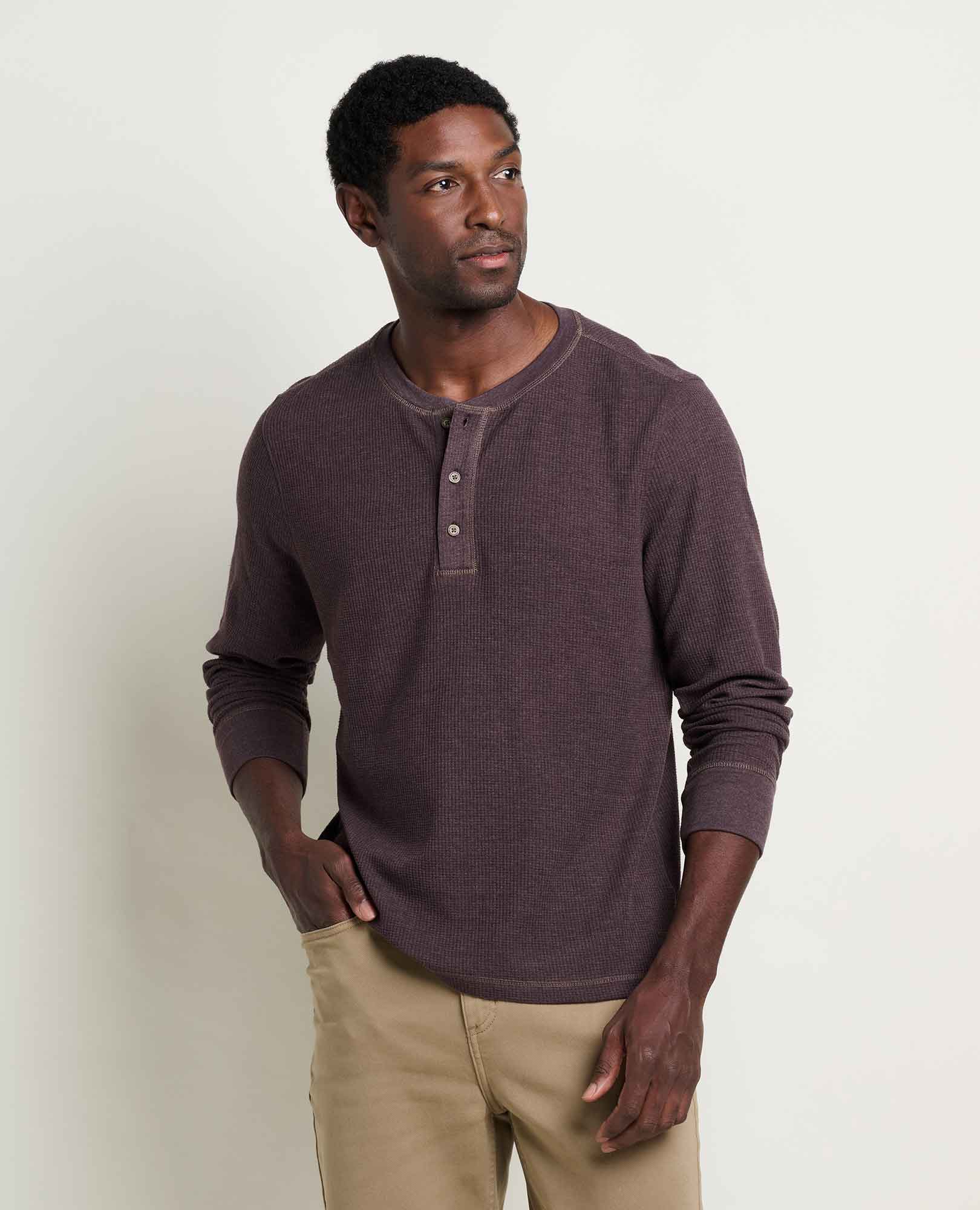 msg:Jamal is 6'2" and is wearing a size medium.