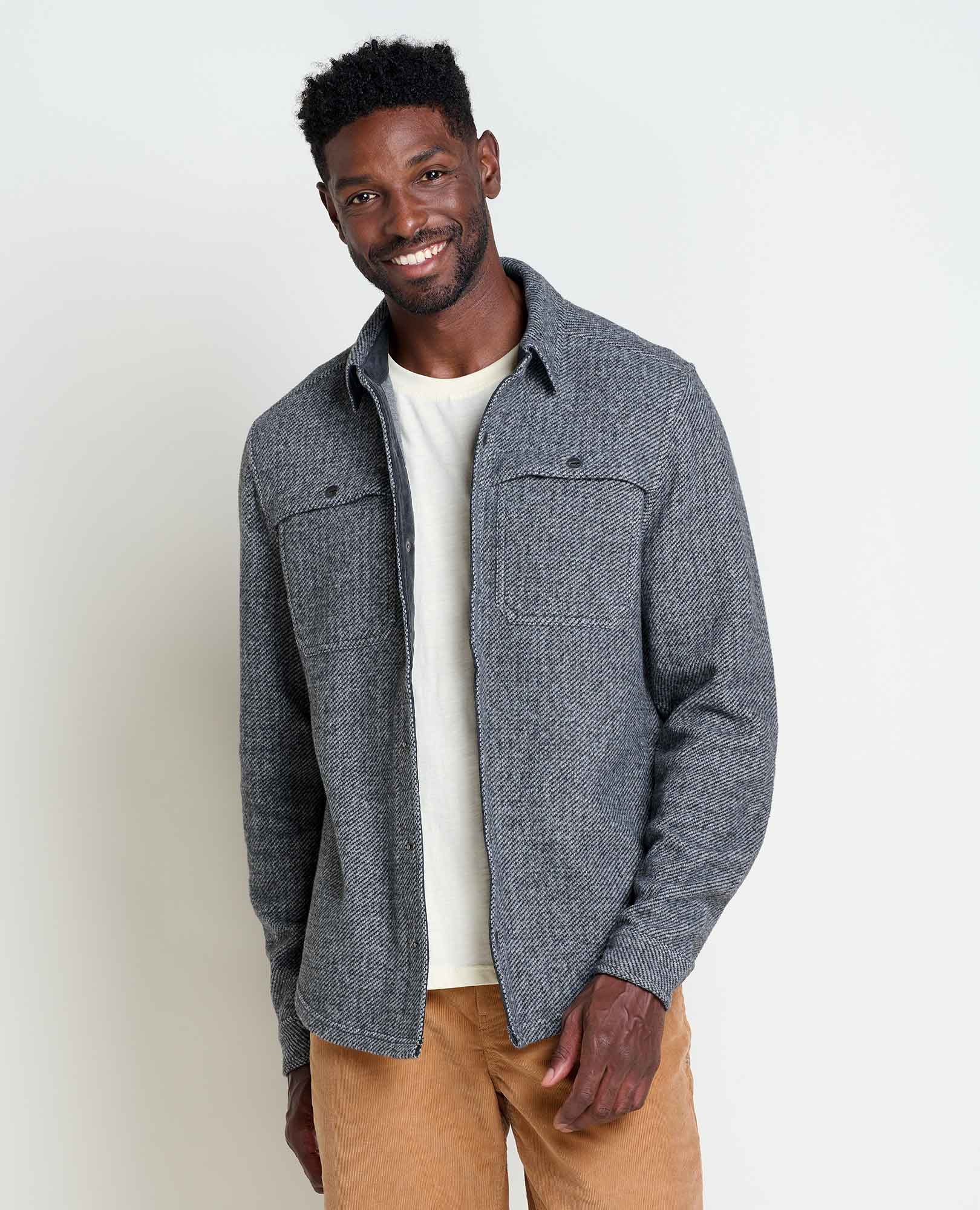 msg: Jamal is 6'2" and is wearing a size Medium